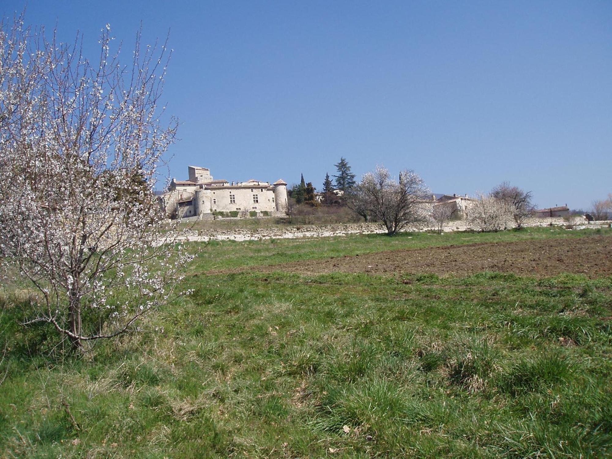 Le Poët-Laval Logis Hotel Les Hospitaliers מראה חיצוני תמונה