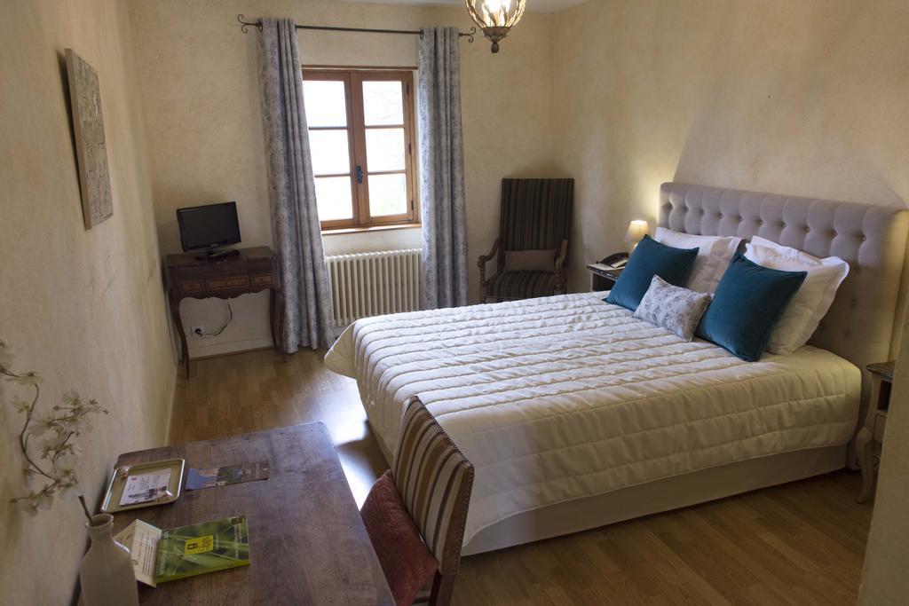 Le Poët-Laval Logis Hotel Les Hospitaliers מראה חיצוני תמונה