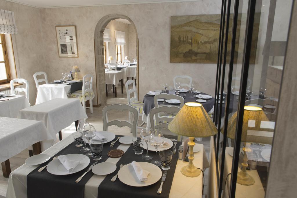 Le Poët-Laval Logis Hotel Les Hospitaliers מראה חיצוני תמונה