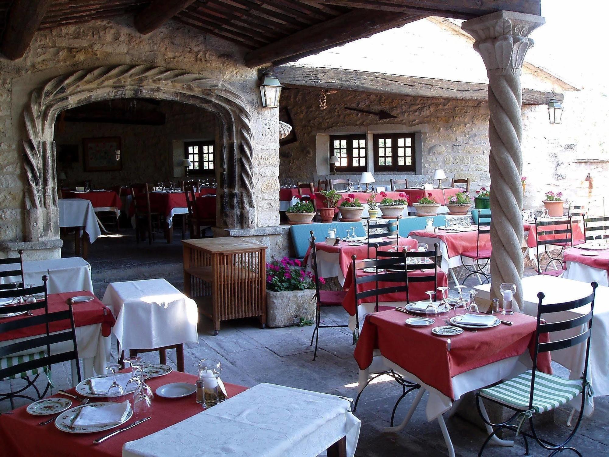 Le Poët-Laval Logis Hotel Les Hospitaliers מראה חיצוני תמונה
